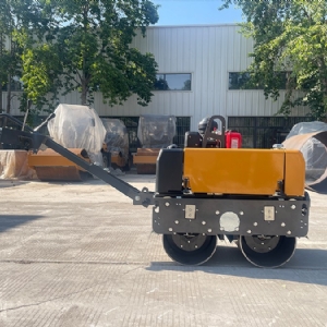 手扶壓路機(jī)SVH60C